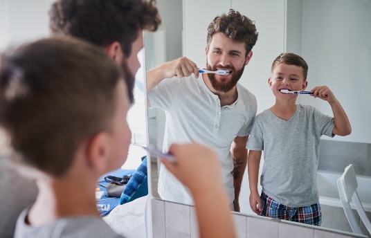 seguros-sura-consejos-para-el-cepillado-de-dientes-en-los-niños
