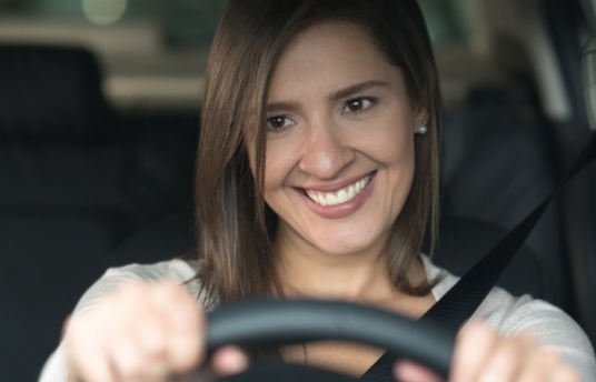 seguros-sura-10-claves-para-la-conduccion-segura-y-responsable-imagen