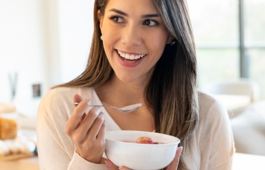 seguros-sura-7-tips-para-comer-saludable-y-barato-en-casa-imagen