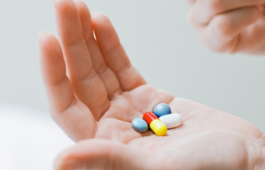 seguros-sura-por-que-no-automedicarse-imagen