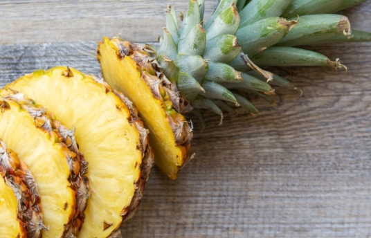 seguros-sura-5-beneficios-y-propiedades-de-la-piña-para-tu-salud-imagen