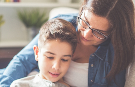 seguros-sura-que-es-control-parental-y-como-hacerlo-con-responsabilidad-imagen