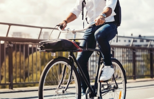 seguros-sura-rueda-tranquilo-con-los-centros-de-servicios-para-bici-de-sura-imagen