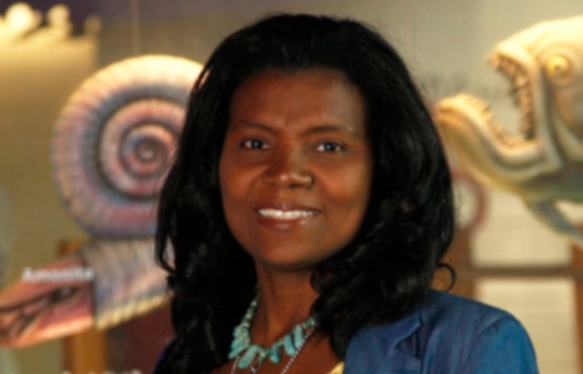 seguros-sura-mabel-torres-una-cientifica-emprendedora-imagen