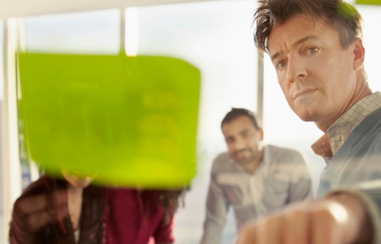 seguros-sura-design-thinking-una-metodologia-para-darle-la-vuelta-a-las-ideas-de-negocio-imagen