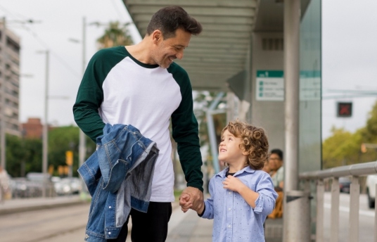 seguros-sura-6-consejos-de-movilidad-segura-para-niños-imagen