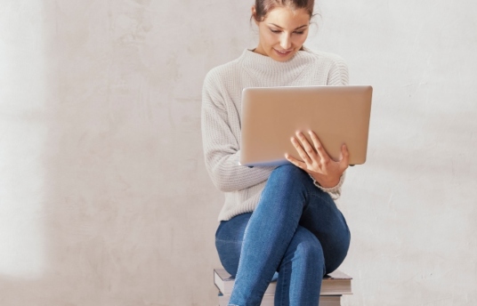 seguros-sura-e-book-un-formato-que-se-abre-camino-entre-los-lectores-imagen
