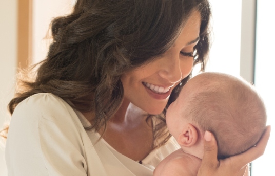seguros-sura-por-que-el-cordon-umbilical-es-un-vinculo-vital-entre-madre-e-hijo-imagen