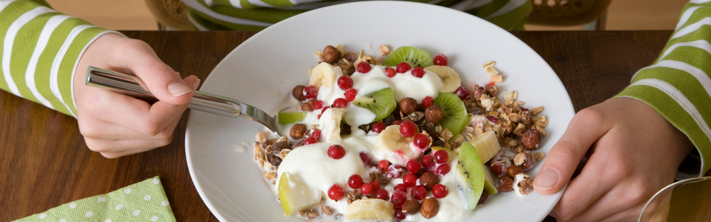 Receta: barras congeladas de yogur y frutas