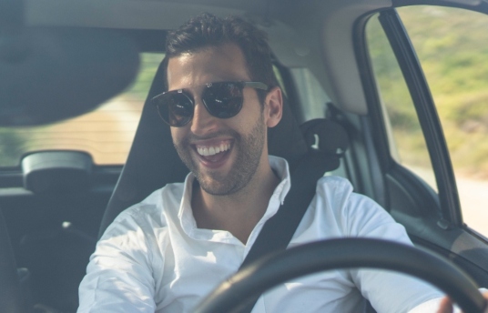 seguros-sura-lo-que-debes-o-no-comer-antes-de-conducir-imagen