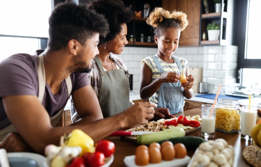 seguros-sura-estos-son-los-grupos-de-alimentos-en-un-plato-saludable