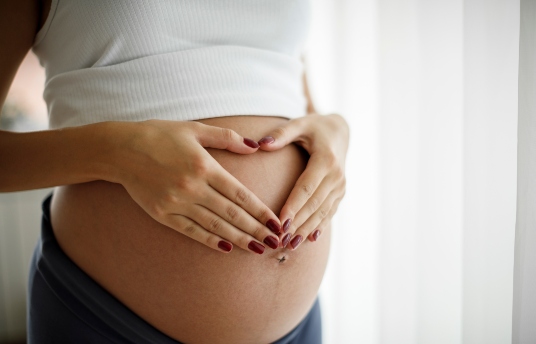seguros-sura-si-vas-a-ser-madre-cuidate-de-la-preeclampsia