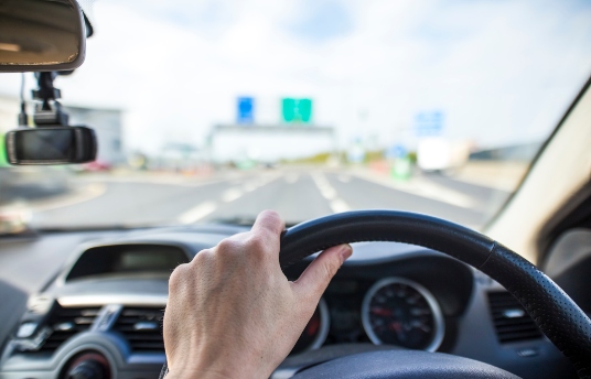 seguros-sura-cuales-son-los-puntos-ciegos-de-un-vehiculo-y-como-evitarlos
