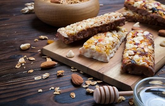 seguros-sura-snacks-saludables-una-opcion-para-mantenerte-en-forma