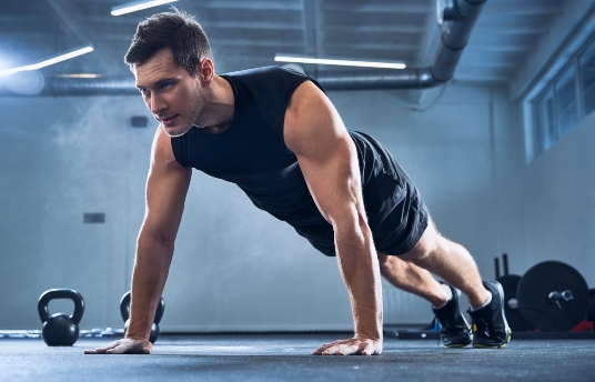 seguros-sura-consejos-para-reducir-grasa-corporal-y-ganar-musculo