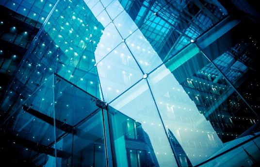 seguros-sura-garantiza-un-trabajo-seguro-y-responsable-en-el-sector-financiero