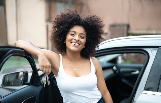 seguros-sura-protege-tu-carro-mientras-permanece-quieto