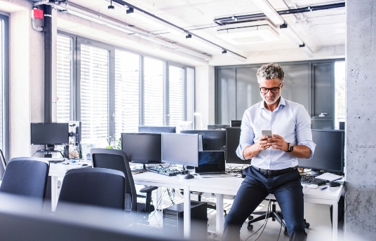 seguros-sura-como-debe-ser-el-reintegro-al-trabajo-en-tu-sector-empresarial