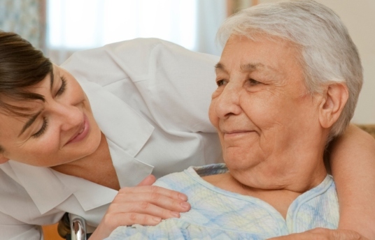 seguros-sura-salud-adulto-mayor