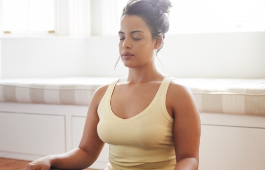 seguros-sura-salud-saludmental-meditacion