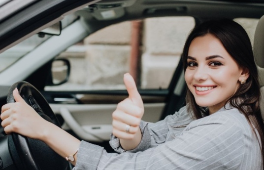 seguros-sura-muevete-movilidad-segura-madurez-conducir-