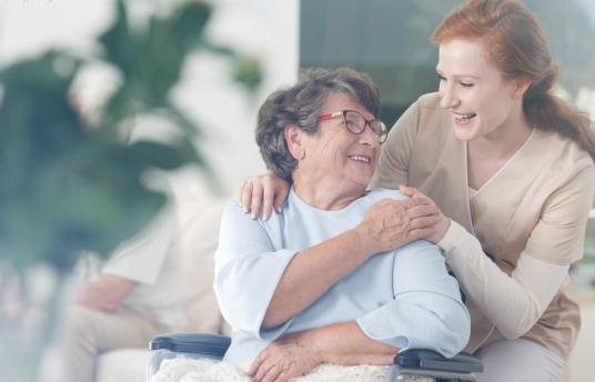 seguros-sura-se-saludable-adulto-mayor-chequeo-anual